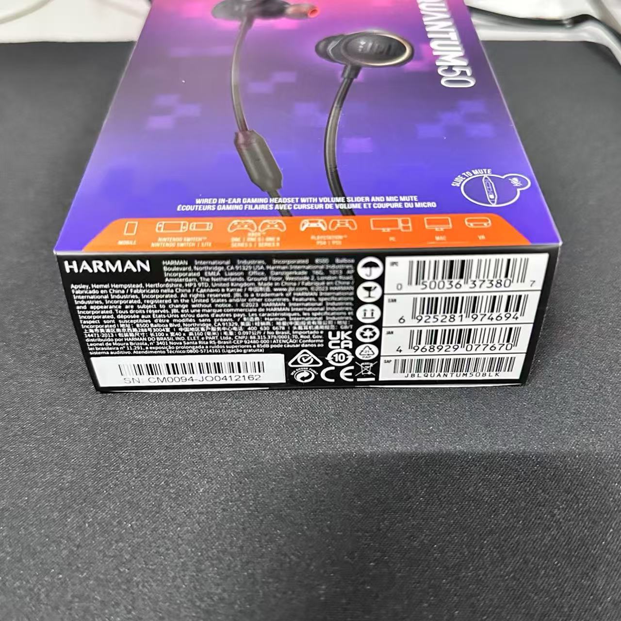 JBL Quantum 50 有線 インイヤー ゲームヘッドフォン インラインコントロール付き ブラック